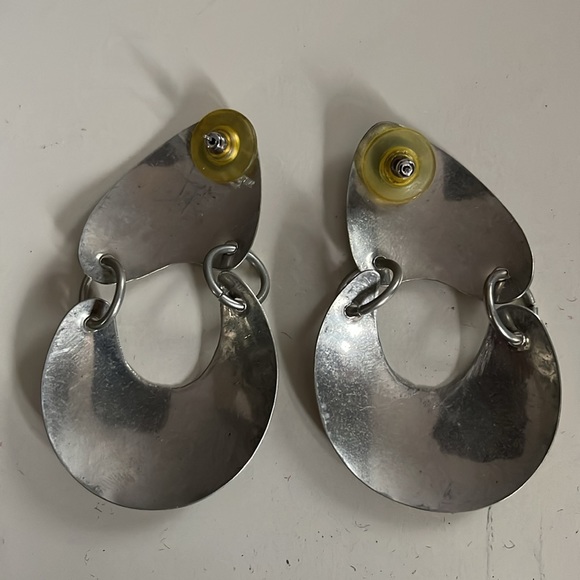 Unique designer post earrings. Silver colour. Soft contours. Like New. - Picture 3 of 4